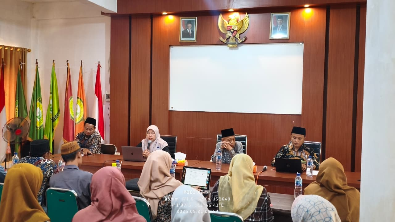 Universitas Al Hikmah Indonesia Gelar Rapat Evaluasi Kinerja Dosen dan Tendik